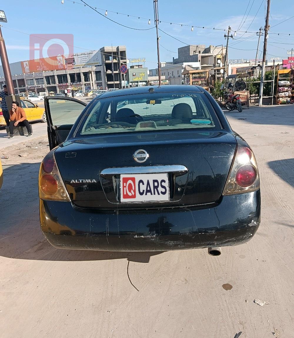 نيسان ألتيما